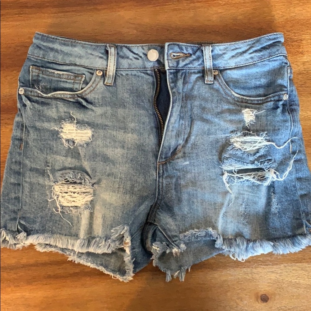 Joe’s Jeans Distressed Denim Shorts Size 27